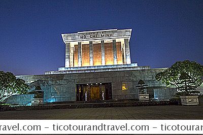 Kategorie Asien: Kommen Sie Früh, Ho Chi Minh Mausoleum In Hanoi Zu Sehen
