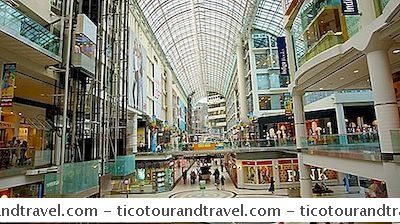 Categorie Canada: Toronto Eaton Center Informații Despre Vizitatori