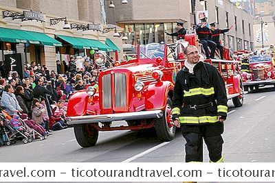 Categoría Canadá: Desfile Navideño De Montreal Défilé De Noël 2017