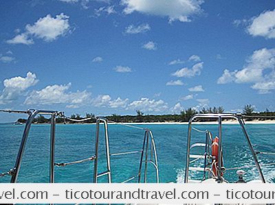 Thể LoạI Caribbean: Nassau - Tour Lặn Biển Và Lặn Với Ống Thở Blue Water Catamaran