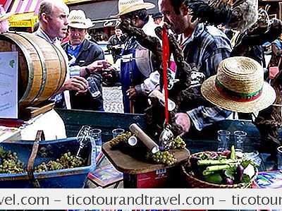 Thể LoạI Châu Âu: Paris 'Vendanges De Montmartre: Tham Dự Lễ Hội Rượu Vang & Mùa Thu