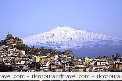 エトナ山、シチリア島周辺の10観光