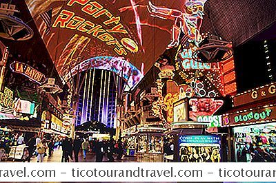 Hlava Do Starého Centra Města Vegas Pro Fremont Street A Skvělé Jídlo