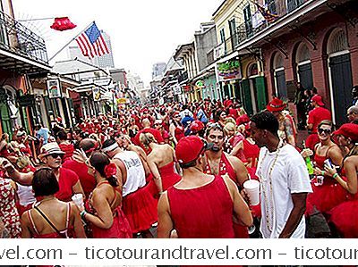 Thể LoạI Hoa Kỳ: The Red Dress Run In The Big Dễ Dàng